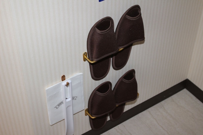 Imagen de la habitación del Hotel Toyoko Inn Shin Takaoka Station Shinkansen Minami. Foto 9