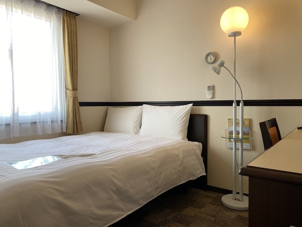 Imagen de la habitación del Hotel Toyoko Inn Shin Takaoka Station Shinkansen Minami. Foto 10