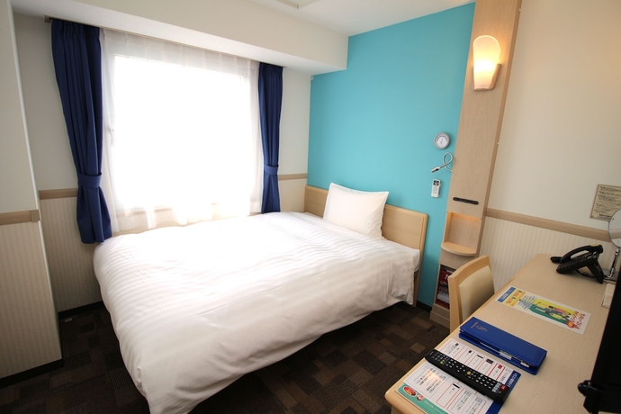 Imagen de la habitación del Hotel Toyoko Inn Shinjuku Gyoemmae Station. Foto 6