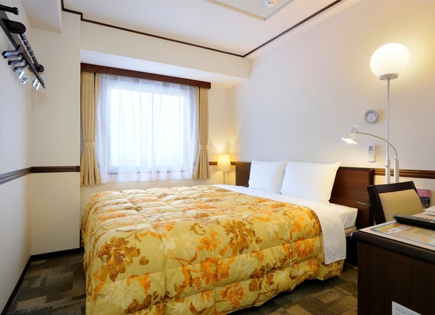 Imagen de la habitación del Hotel Toyoko Inn Tokyo-eki Yaesu Kita-guchi. Foto 2