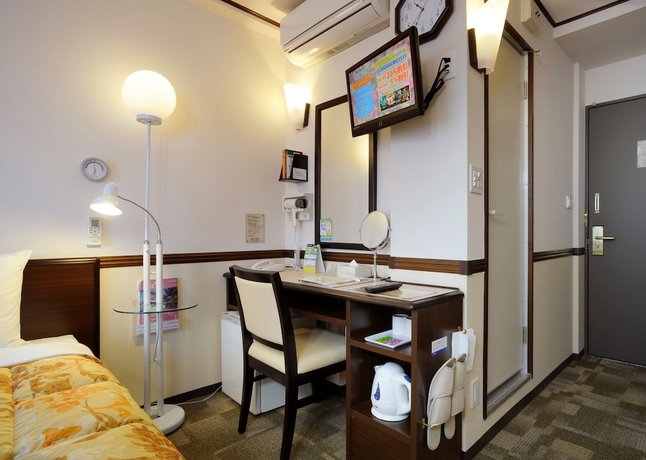 Imagen de la habitación del Hotel Toyoko Inn Tokyo-eki Yaesu Kita-guchi. Foto 8