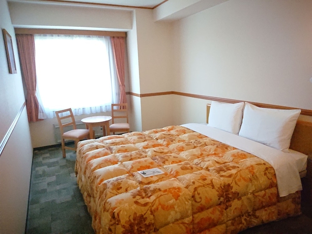 Imagen de la habitación del Hotel Toyoko Inn Toyama Station Sinkansen 1. Foto 4