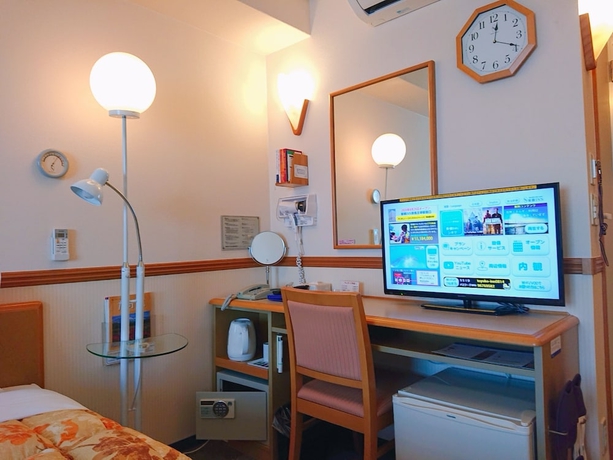 Imagen de la habitación del Hotel Toyoko Inn Toyama Station Sinkansen 1. Foto 7