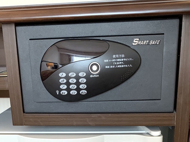 Imagen de la habitación del Hotel Toyoko Inn Tsu-eki Nishi-guchi. Foto 8