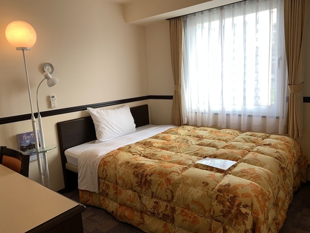 Imagen de la habitación del Hotel Toyoko Inn Tsu-eki Nishi-guchi. Foto 9