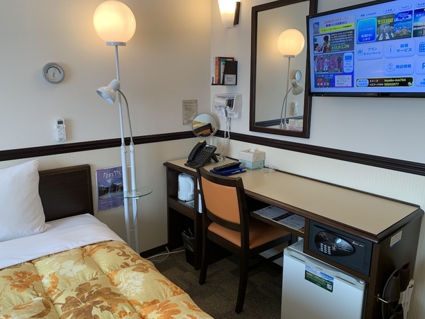 Imagen de la habitación del Hotel Toyoko Inn Tsu-eki Nishi-guchi. Foto 12