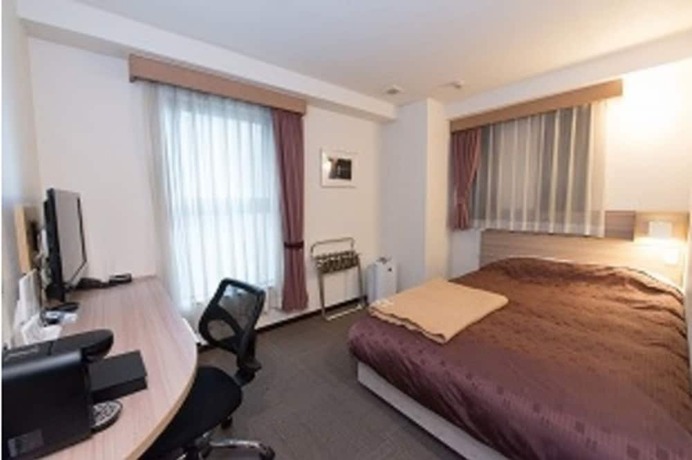 Imagen de la habitación del Hotel Toyota Prestige. Foto 8