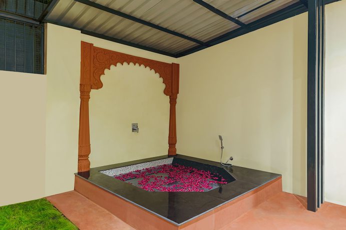 Imagen de la habitación del Hotel Traavista Aravali Mahal. Foto 11