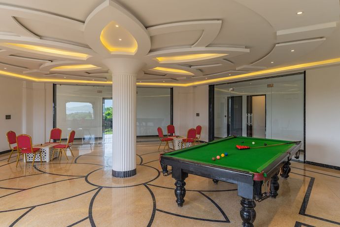 Imagen de los interiores del Hotel Traavista Aravali Mahal. Foto 17