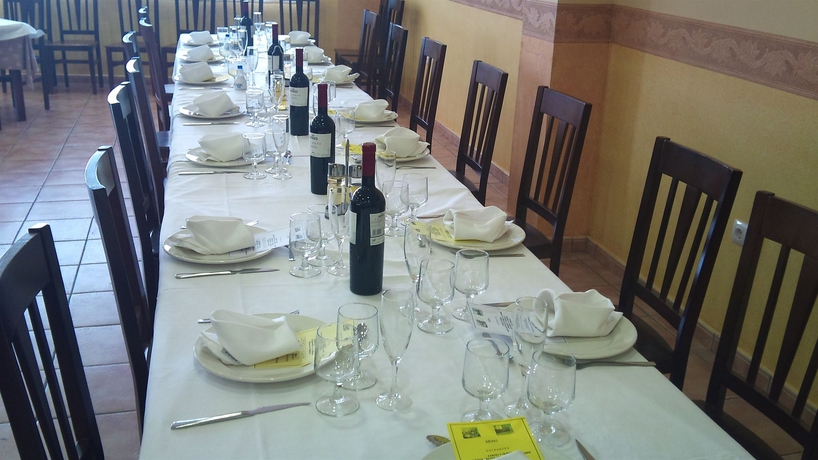 Imagen del bar/restaurante del Hotel Trabuco. Foto 4