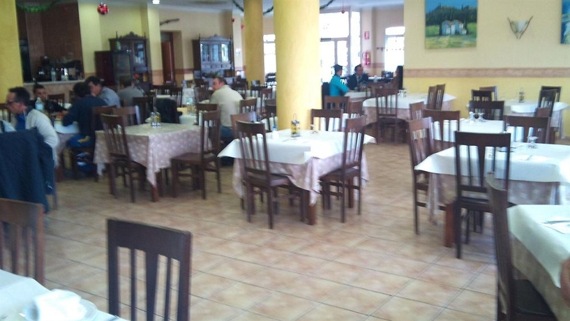 Imagen del bar/restaurante del Hotel Trabuco. Foto 5