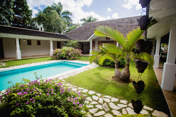 Imagen de los exteriores del Hotel Tracadero Beach Resort. Foto 7