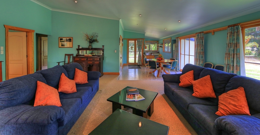 Imagen de los interiores del Hotel Trade Winds Country Cottages. Foto 19