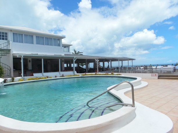 Imagen de la piscina del Hotel Trade Winds. Foto 9