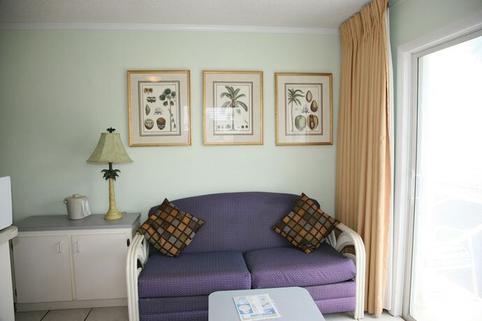 Imagen general del Hotel Traders Inn Beach Club. Foto 1
