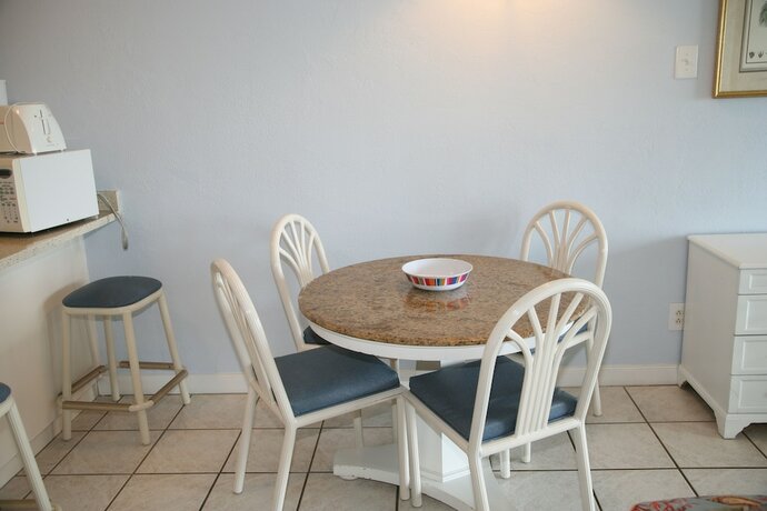 Imagen general del Hotel Traders Inn Beach Club. Foto 4