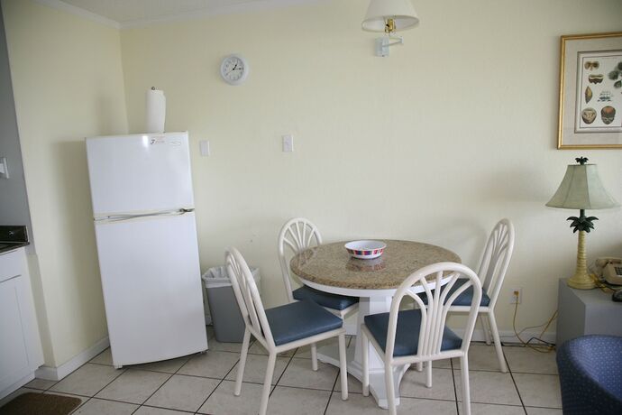 Imagen de la habitación del Hotel Traders Inn Beach Club. Foto 19