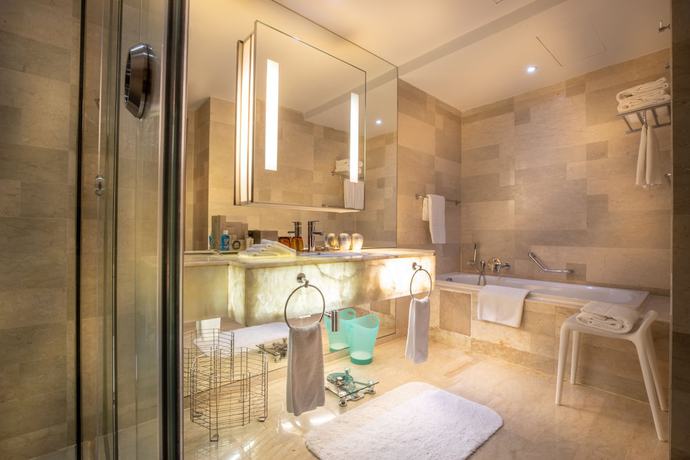 Imagen de la habitación del Hotel Traders Kuala Lumpur. Foto 2