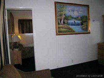 Imagen general del Hotel Tradewinds Airport Hotel. Foto 5