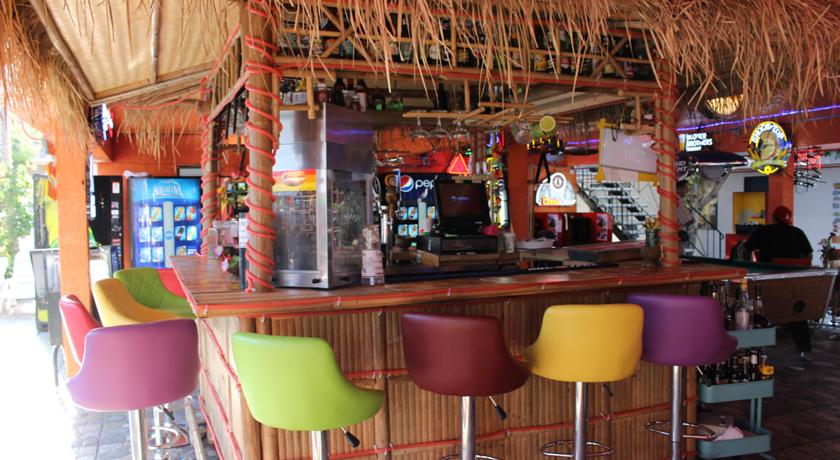 Imagen general del Hotel Tradewinds All suites. Foto 2