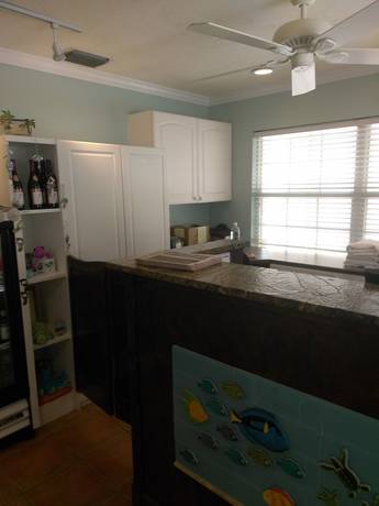 Imagen de los interiores del Hotel Tradewinds Beach Resort. Foto 20
