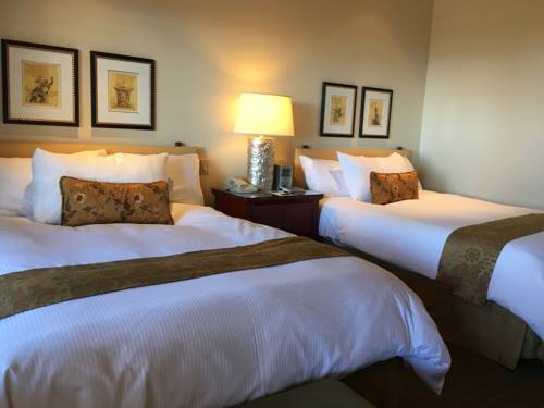 Imagen de la habitación del Hotel Tradewinds Carmel. Foto 6