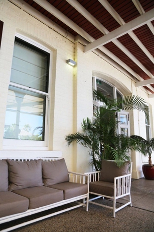 Imagen del bar/restaurante del Hotel Tradewinds Hotel. Foto 4