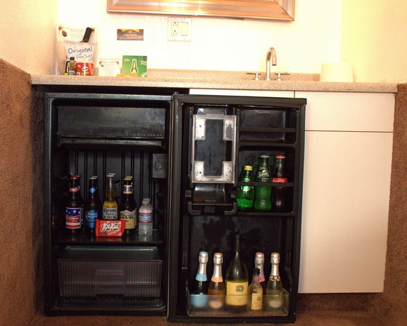 Imagen de la habitación del Hotel Tradewinds Lax Airport. Foto 4