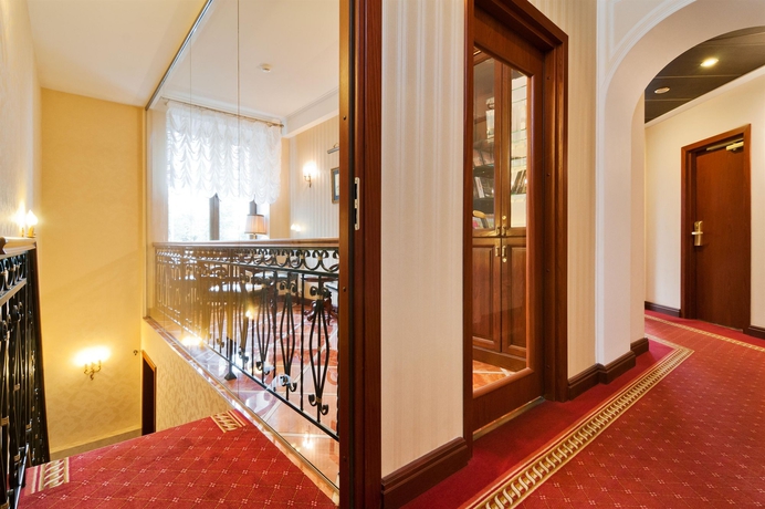Imagen de los interiores del Hotel Tradition, San Petersburgo. Foto 13