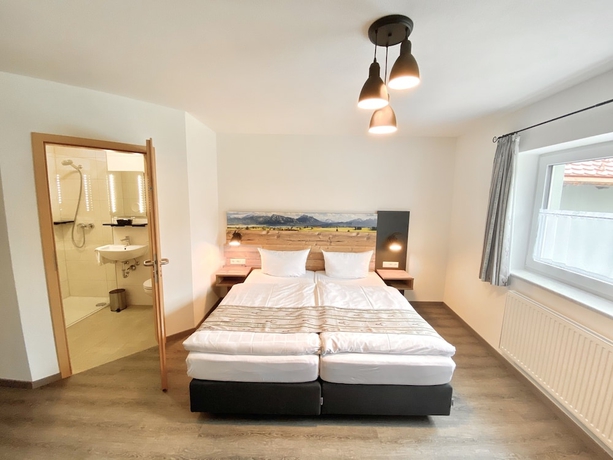 Imagen de la habitación del Hotel Traditions-Gasthaus Bayrischer Hof. Foto 9