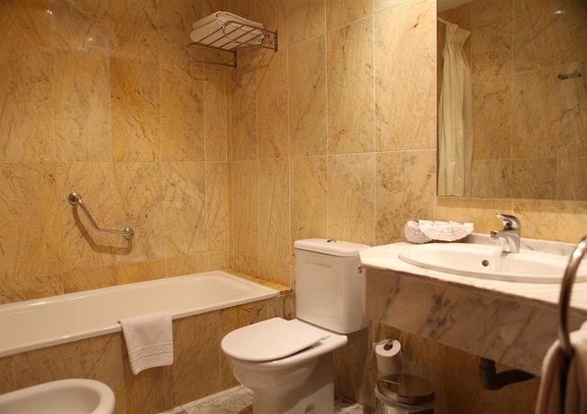 Imagen de la habitación del Hotel Trafalgar. Foto 5