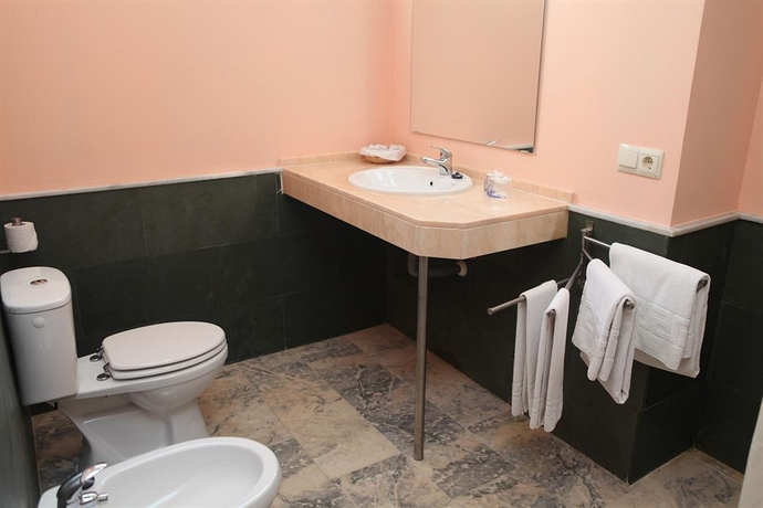 Imagen de la habitación del Hotel Trafalgar. Foto 6