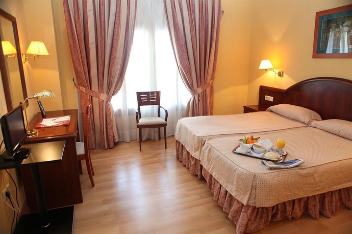 Imagen de la habitación del Hotel Trafalgar. Foto 7