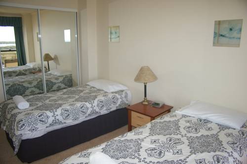 Imagen de la habitación del Hotel Trafalgar Towers. Foto 3