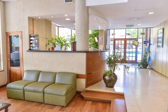 Imagen de los interiores del Hotel Traful. Foto 13