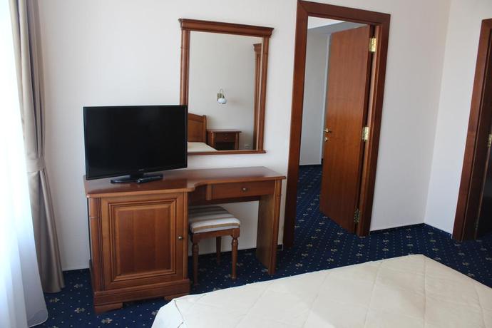 Imagen de la habitación del Hotel Traian, Braila. Foto 4