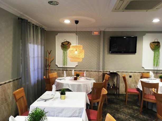 Imagen del bar/restaurante del Hotel Trajano, Zalamea de la Serena. Foto 12