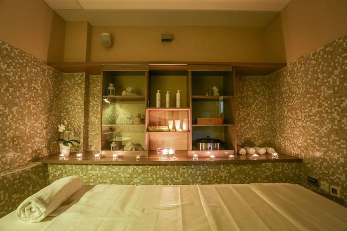 Imagen de los interiores del Hotel Trakoscan, &Scaron;estani. Foto 15