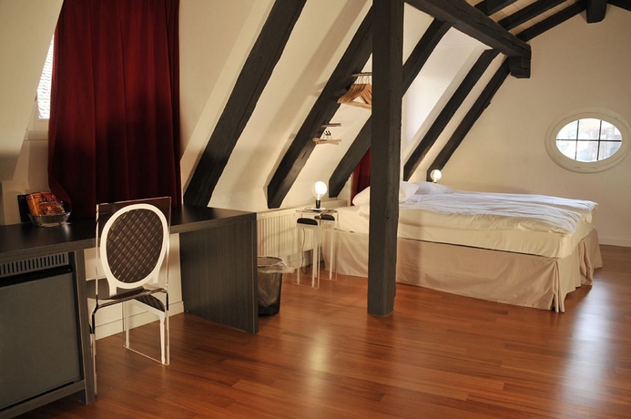 Imagen de la habitación del Hotel Tralala Montreux. Foto 2