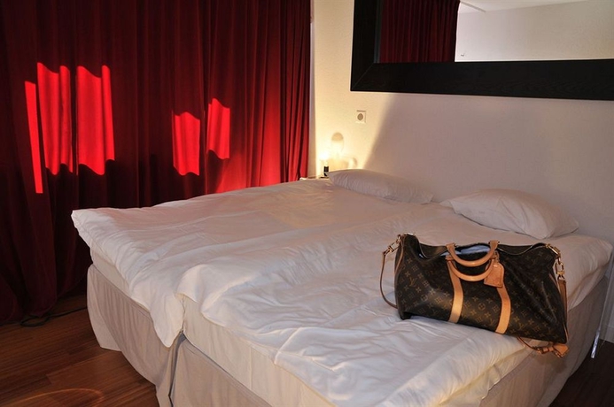 Imagen de la habitación del Hotel Tralala Montreux. Foto 3