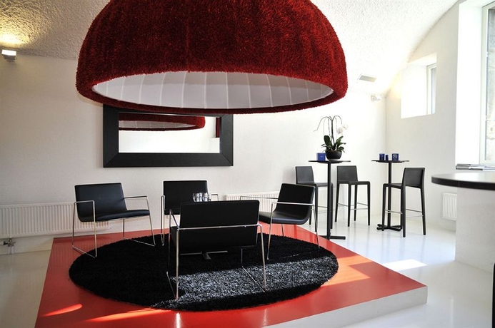 Imagen de los interiores del Hotel Tralala Montreux. Foto 10