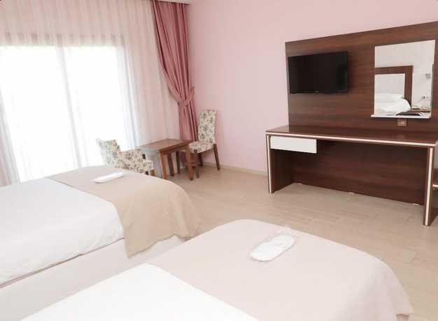 Imagen de la habitación del Hotel Tralles. Foto 7