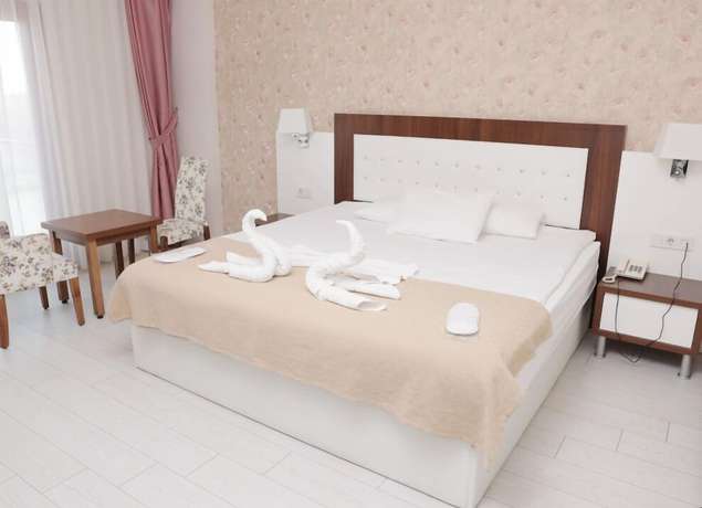 Imagen de la habitación del Hotel Tralles. Foto 11