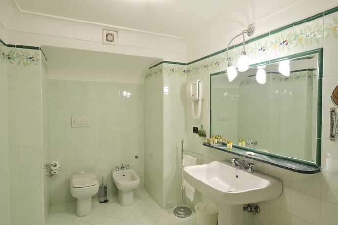 Imagen del bar/restaurante del Hotel Tramonto D'oro. Foto 5