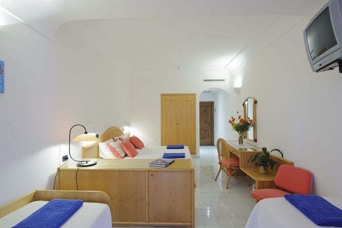 Imagen general del Hotel Tramonto D'oro. Foto 2