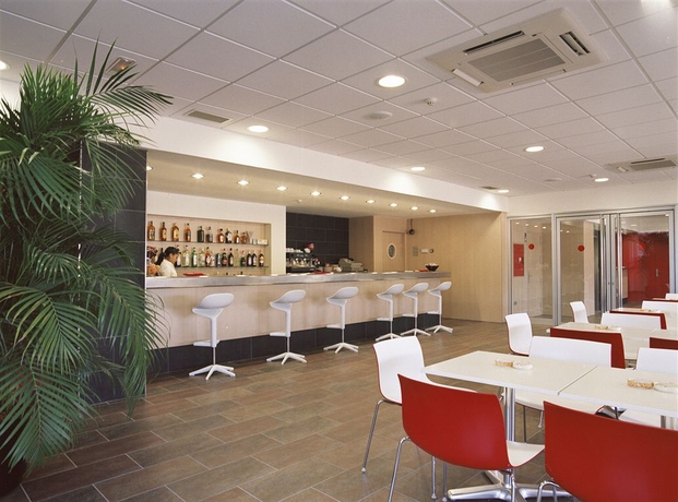 Imagen del bar/restaurante del Hotel Tramuntana, La Jonquera. Foto 5