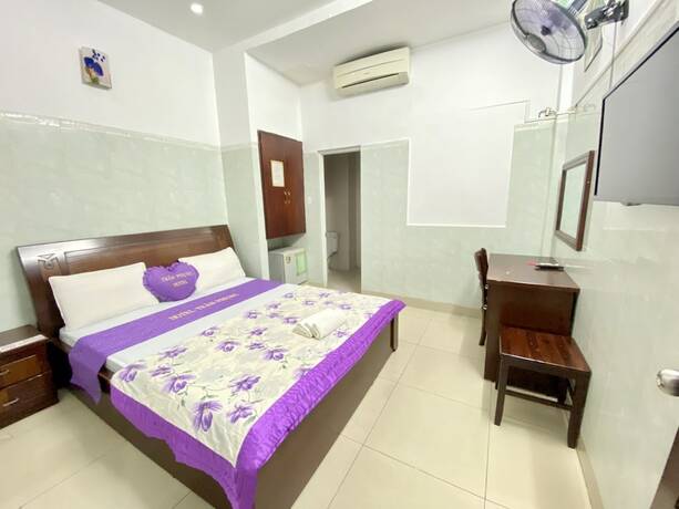 Imagen de la habitación del Hotel Tran Phung. Foto 35