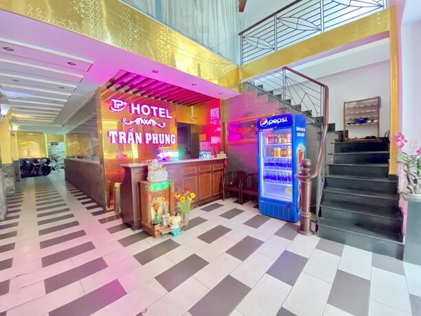 Imagen de los interiores del Hotel Tran Phung. Foto 38