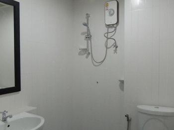 Imagen de la habitación del Hotel Trang Grand Mansion. Foto 7