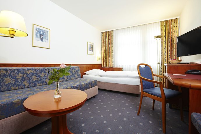 Imagen de la habitación del Hotel Trans World Columbus. Foto 9